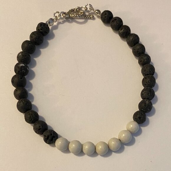 New White Jade essential oil bracelet NEW - Picture 3 of 4